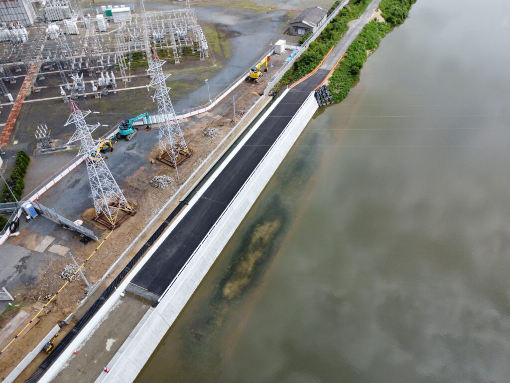 公共　公共　河川激特工事（護岸工その6）
