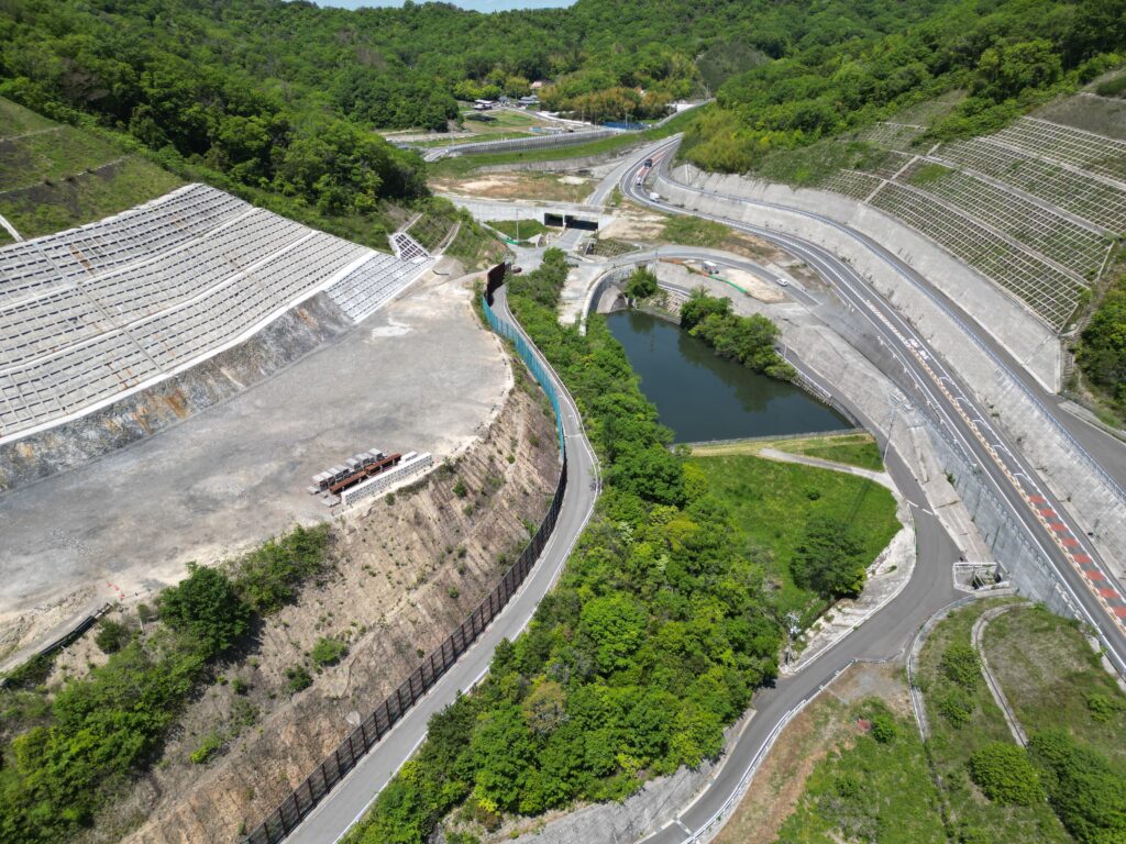 県道佐伯長船線道路改良工事（7-2）の施工写真