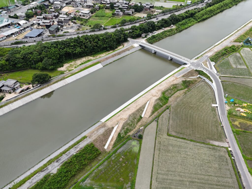 公共　河川工事（護岸工その53）